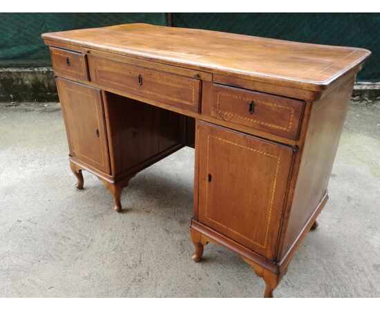 Louis XV desk moved     