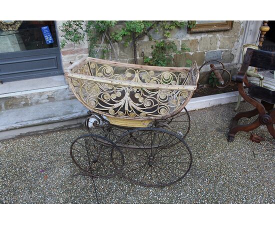 Walking pram from the end of the 19th century to the beginning of the 20th century - collectible - original -