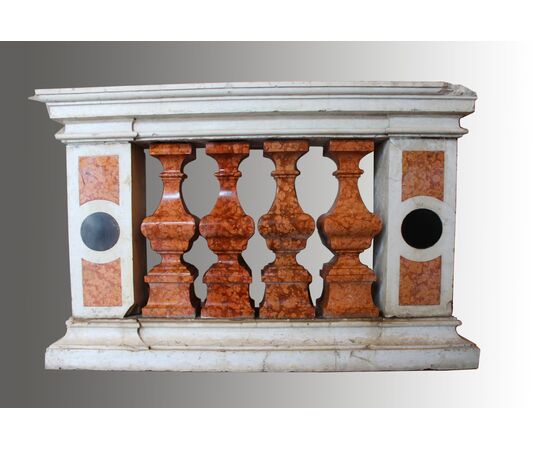 Pair of marble balustrades (period: late 17th century)