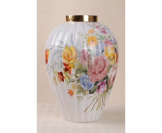 Italian Zaccagnini painted ceramic vase     