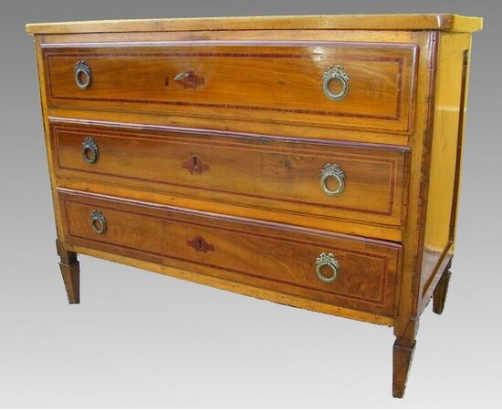 Central Italy inlaid Louis XVI chest of drawers     