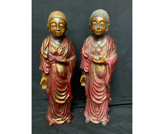 Buddha statues in ceramic     