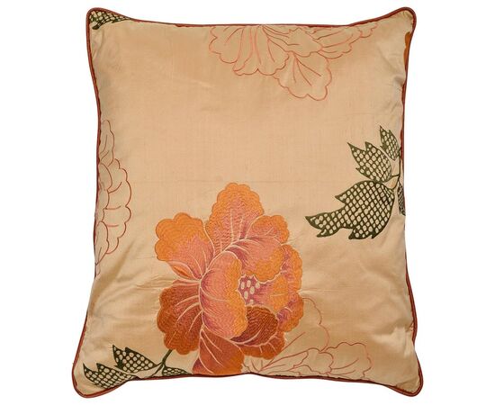 Silk cushion with splendid embroidery     
