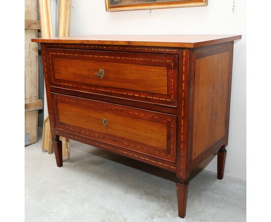 Italian chest of drawers with two drawers Period 700     