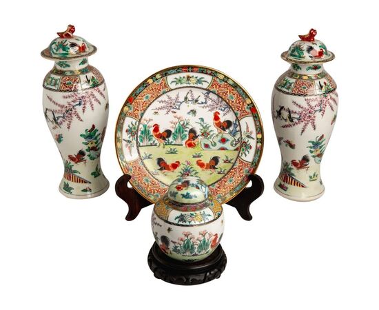 China porcelain set of 4 pieces     