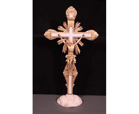 Golden crucifix, Tuscany, early 18th century