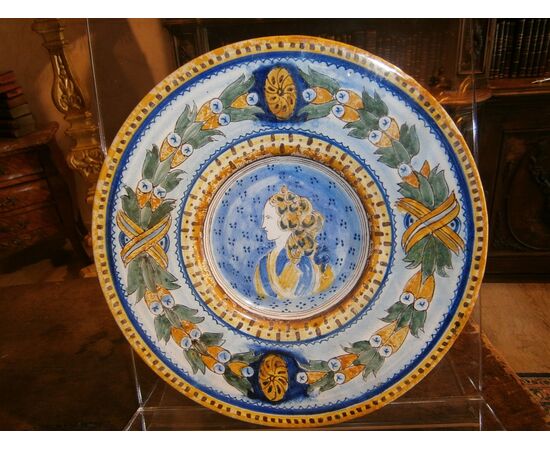 majolica plate painted in seventeenth century polychrome