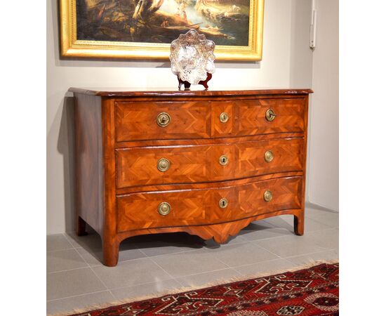Emilian Louis XV chest of drawers, moved front, mid-18th century     