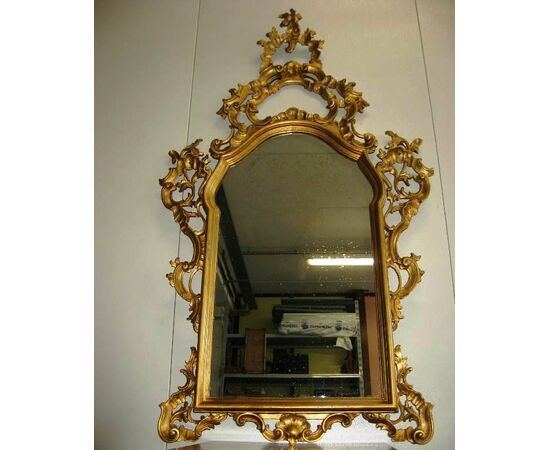 Mirror in the “700 Italian Baroque style. 20th century     
