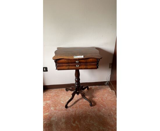 Rectangular mahogany table with central leg     