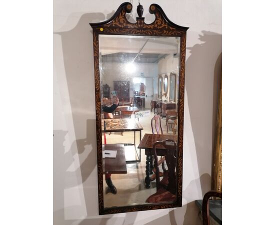 English mirror in inlaid mahogany     