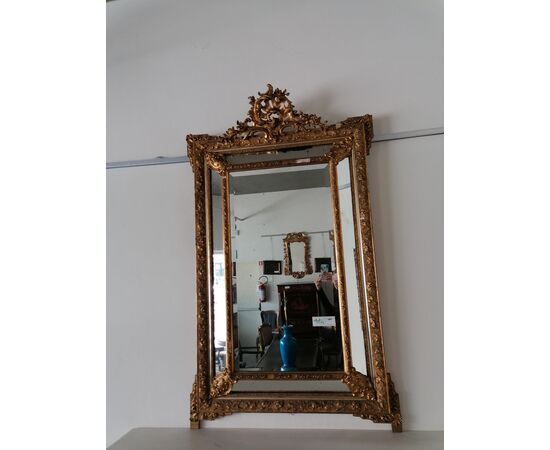 Mirror in Pimi 900 gilded wood with double glazing     