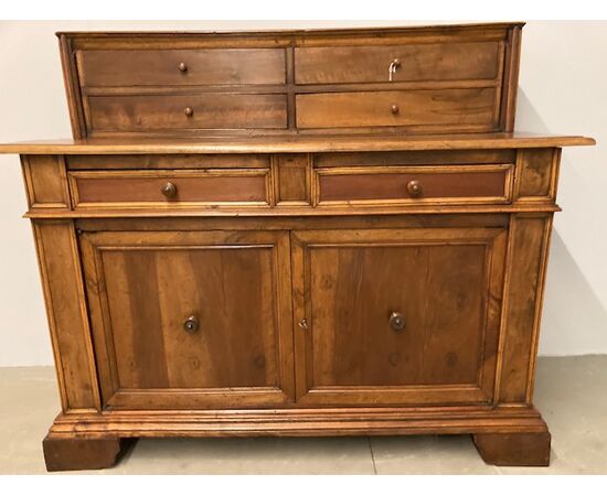 Antique sideboard in solid Umbrian walnut from the 18th century restored. mis 145 x cm 60     