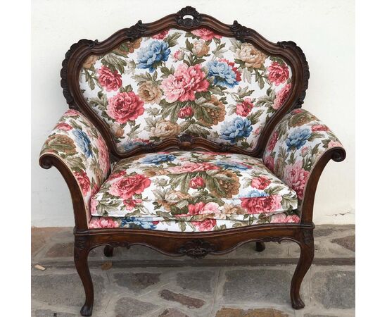 Antique Louis XV Venetian armchair in solid walnut     