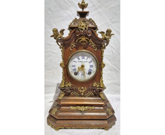 Clock in mahogany wood and Austrian bronzes from 1870/90