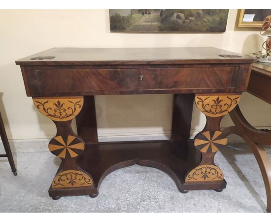 Spanish console in mahogany and rosewood feather rich in inlays