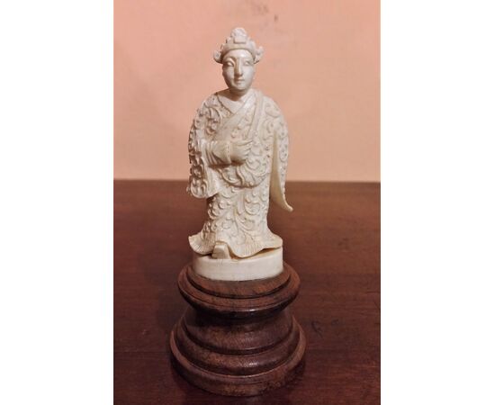 Early 20th century ivory sculpture.