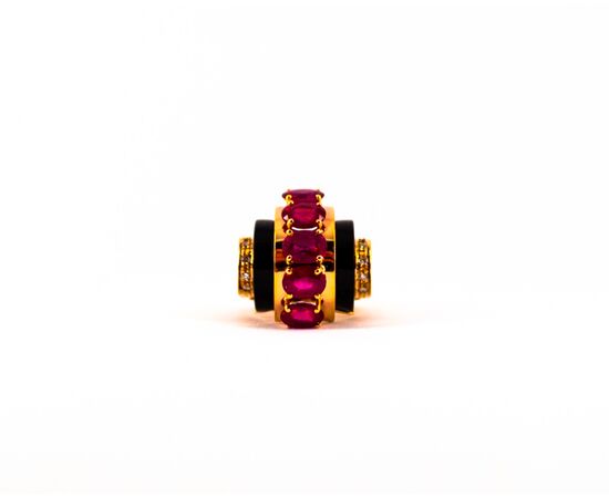 Art Deco Style 5.10 Carat Ruby 0.15 Carat Diamond Onyx Yellow Gold Cocktail Ring