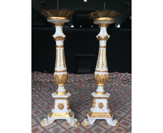COUPLE OF LACQUERED AND GOLDEN LEAF CANDLESTICKS WITH GOLD LEAF - NEOCLASSIC     