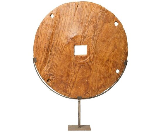 Archaic wooden wheel     