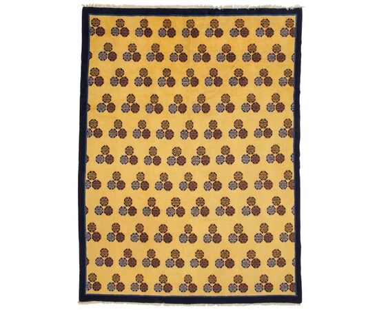 Rare NING-XIA Chinese carpet with Cintamani motif     