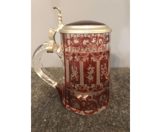 Bohemian biedermeier mug with engraved architectural scene and rococo motifs.     