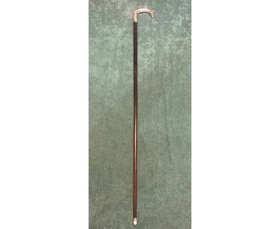 Stick with silver handle with Art Nouveau decoration. Rosewood barrel.     