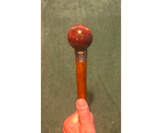 Evening stick with agate knob and silver ring.     