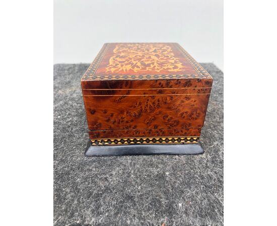 Tuja briar cigarette case with art nouveau motifs inlays.Sorrento.     