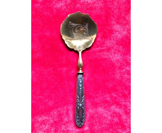 Set of three silver dessert cutlery with art-nouveau floral motifs with original box. France.     