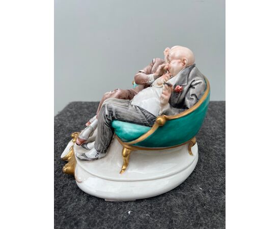 Porcelain caricature sculpture depicting a couple of friends talking in the ear.Giuseppe Cappe &#39;.     