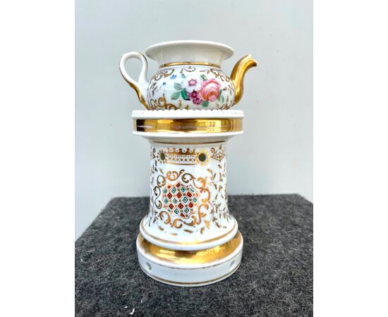 Veilleuse-tisaniera in porcelain decorated with rose with gold highlights.France.     