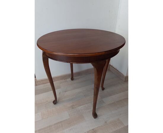 Round English coffee table - 81 cm round table - walnut stained beech - early 1900s     