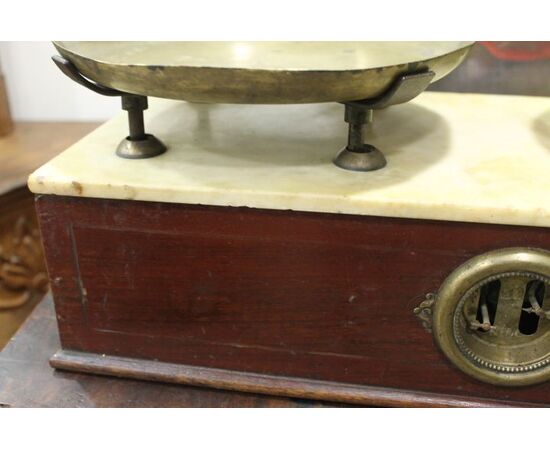 : Ancient food scale! 19th century