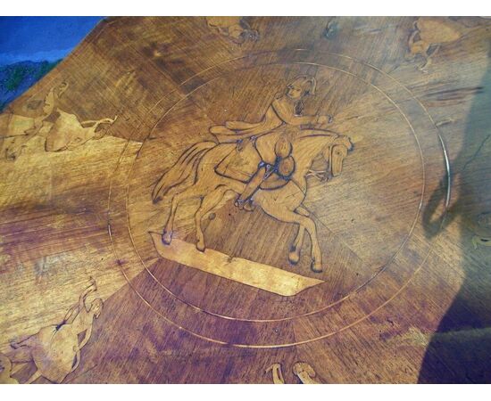 Rolo dodecagonal inlaid table