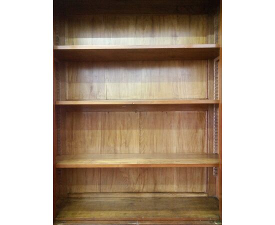 Small two-door bookcase in mahogany