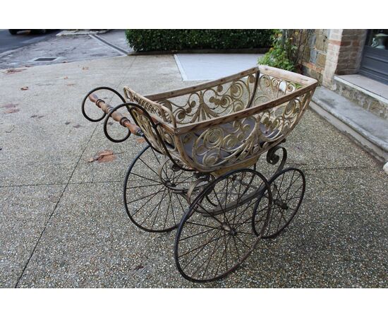 Walking pram from the end of the 19th century to the beginning of the 20th century - collectible - original -
