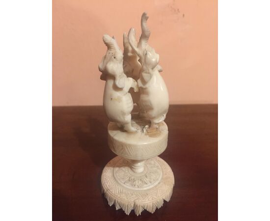 Ivory statuette depicting elephants, late 19th century
