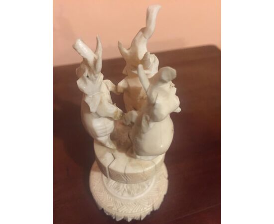 Ivory statuette depicting elephants, late 19th century