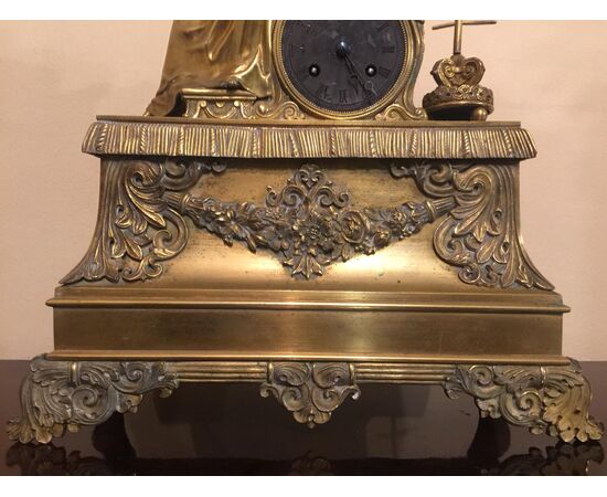 Orologio da tavolo in bronzo dorato epoca Luigi Filippo