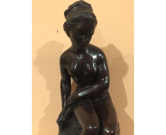 Bronze sculpture raff. presumably Venus in the bathroom
