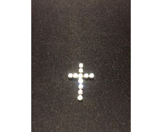 Cross in 18k white gold with glitter - Total carat 0.50