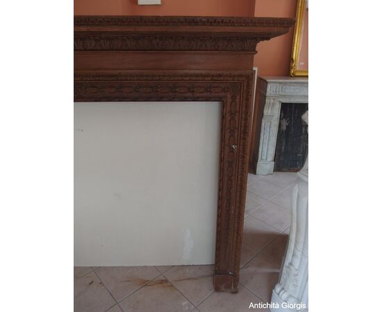 CARVED WOODEN FIREPLACE LOUIS XVI EIGHTEENTH CENTURY Dimensions: cm L170x25xH140     