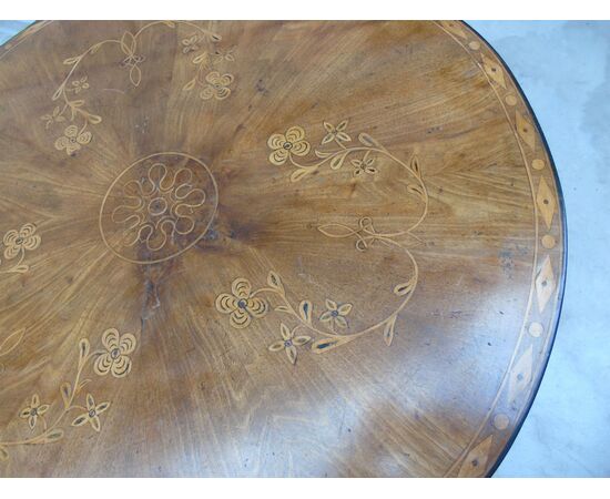 Bidermeier 1840 inlaid coffee table in walnut