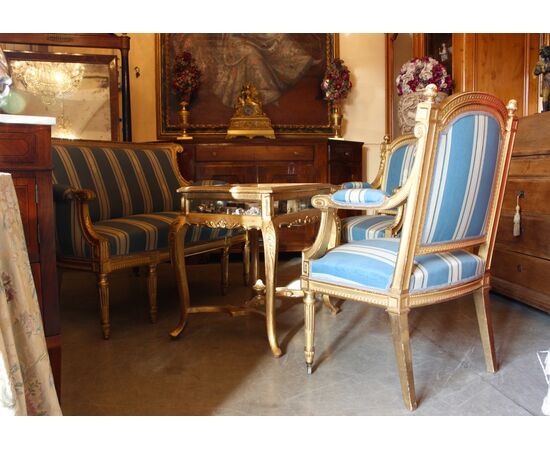 Gilded living room in Louis XVI style (period: late 19th century)