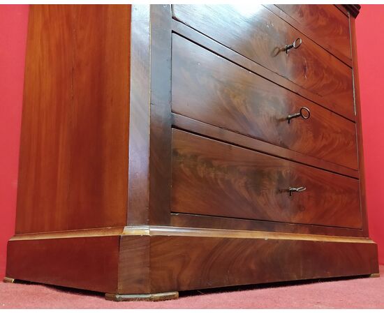 Small cabinet with drawers in Mahogany