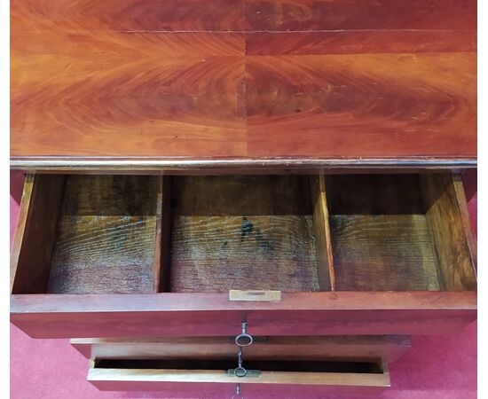 Small cabinet with drawers in Mahogany