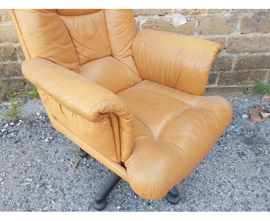 Pair of vintage leather armchairs - 1970s