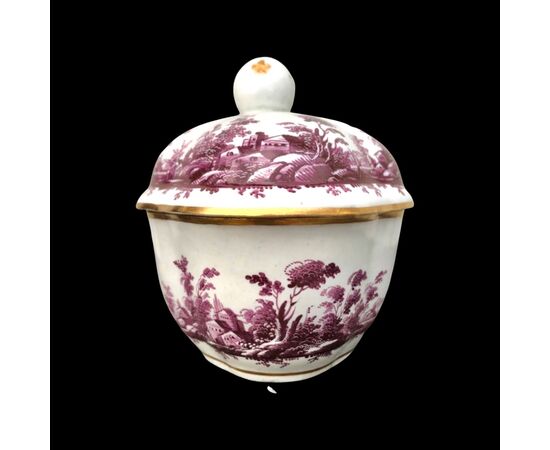 Zuccheriera in porcellana con decoro a’paesaggi rossi’,Manifattura di Doccia Ginori,secondo periodo (Lorenzo Ginori).