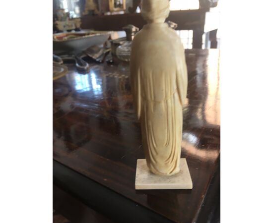 Small ivory sculpture